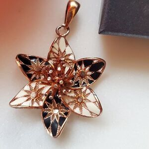 MALTESE Rose Gold & Silver Filigree Flower Pendant